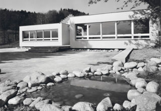 Kindergarten mit Seesicht