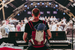 Mit B-Sides scheint die Sonne auf dem Sonnenberg