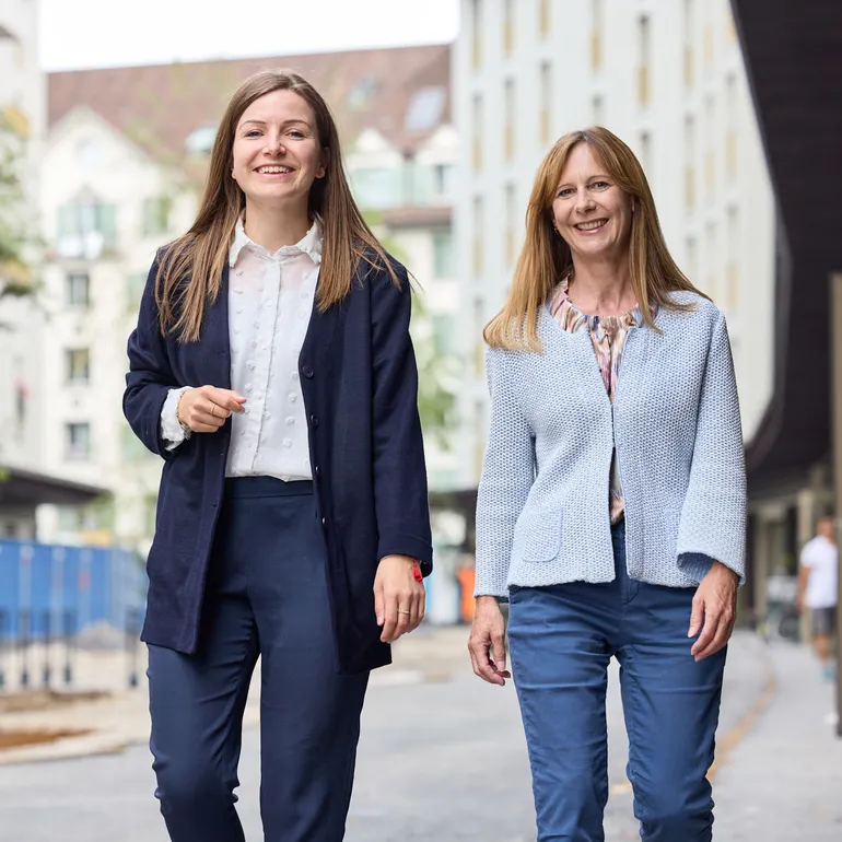 Zwischenzeit UND zwischen Zeiten