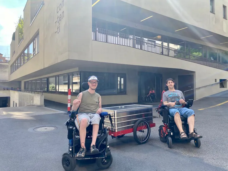 «liefere, ned lafere» – geliefert durch Contenti